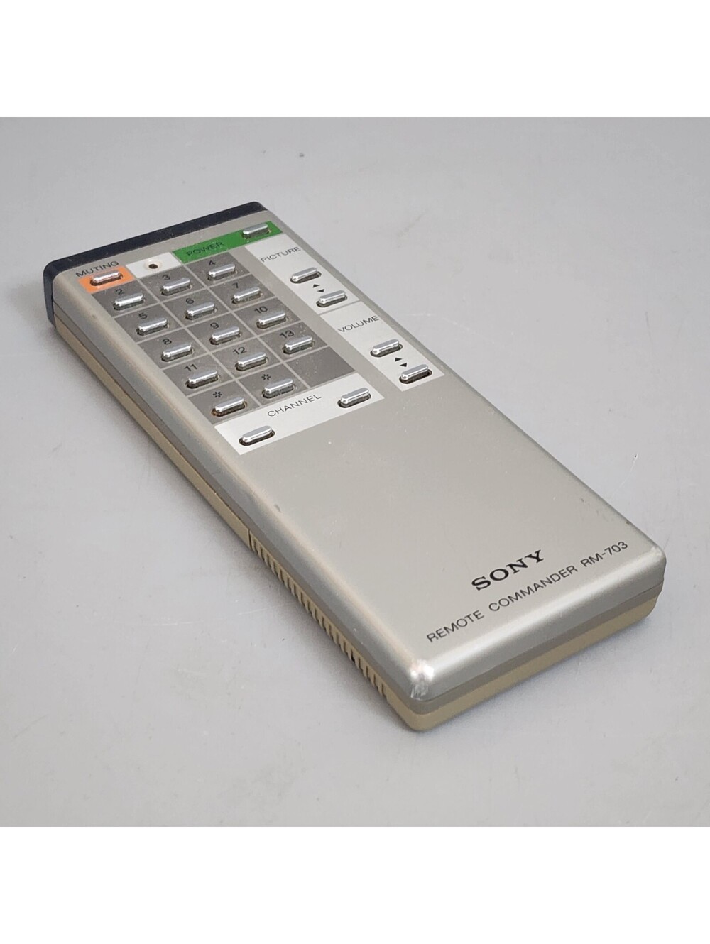 Sony Remote Commander RM-703 - Picture 3 of 5